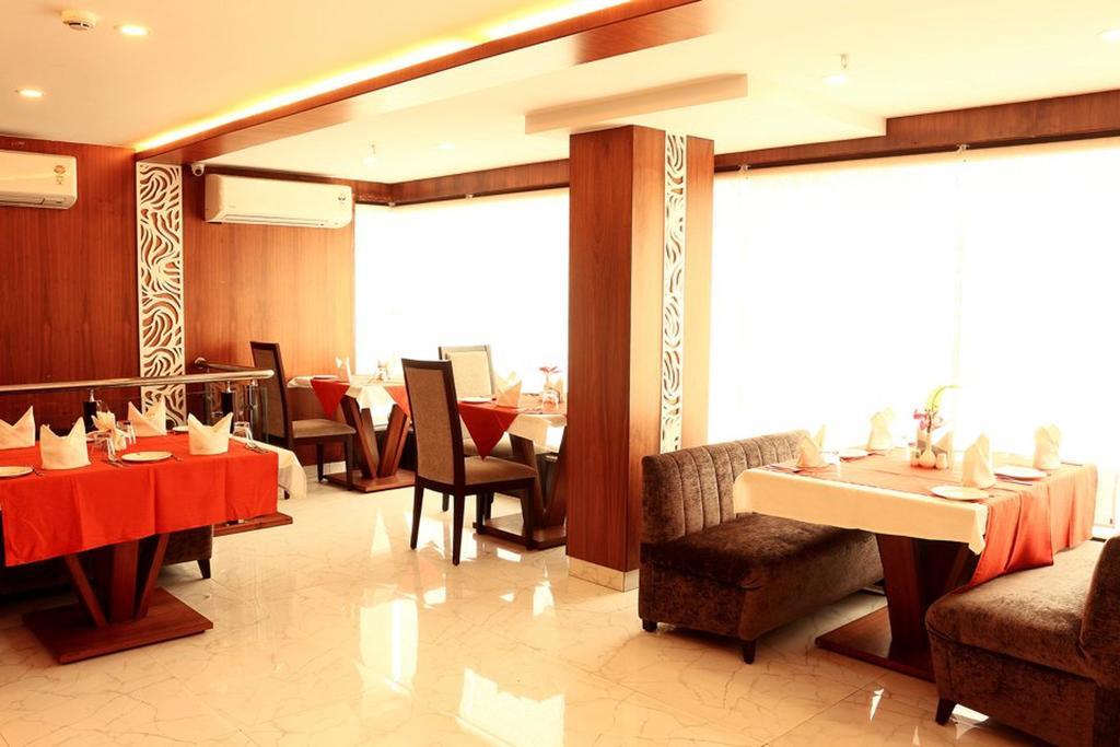 Oyo 1522 Npg Hotel Kolkata